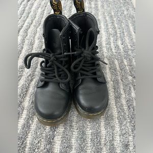 Dr Martens Barely used boots - black size 11